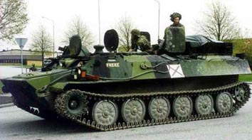 MT-LB装甲輸送・牽引車